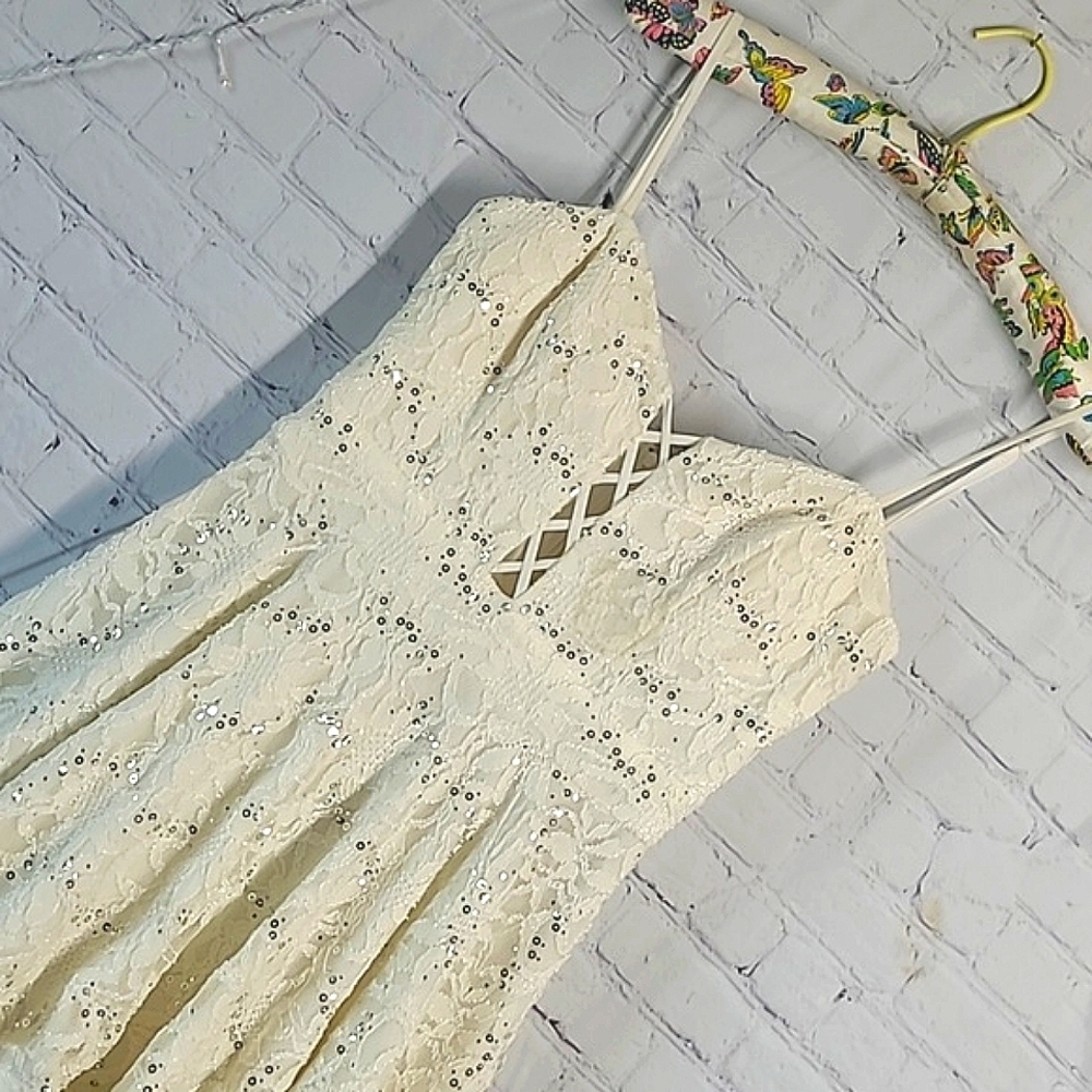 B. SMART White Floral Lace Sequin Mini Summer Dress Juniors Size 9 - Picture 9 of 16